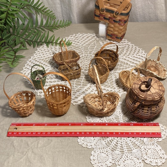 12 Miniature Small Woven Baskets - Picture 16 of 16